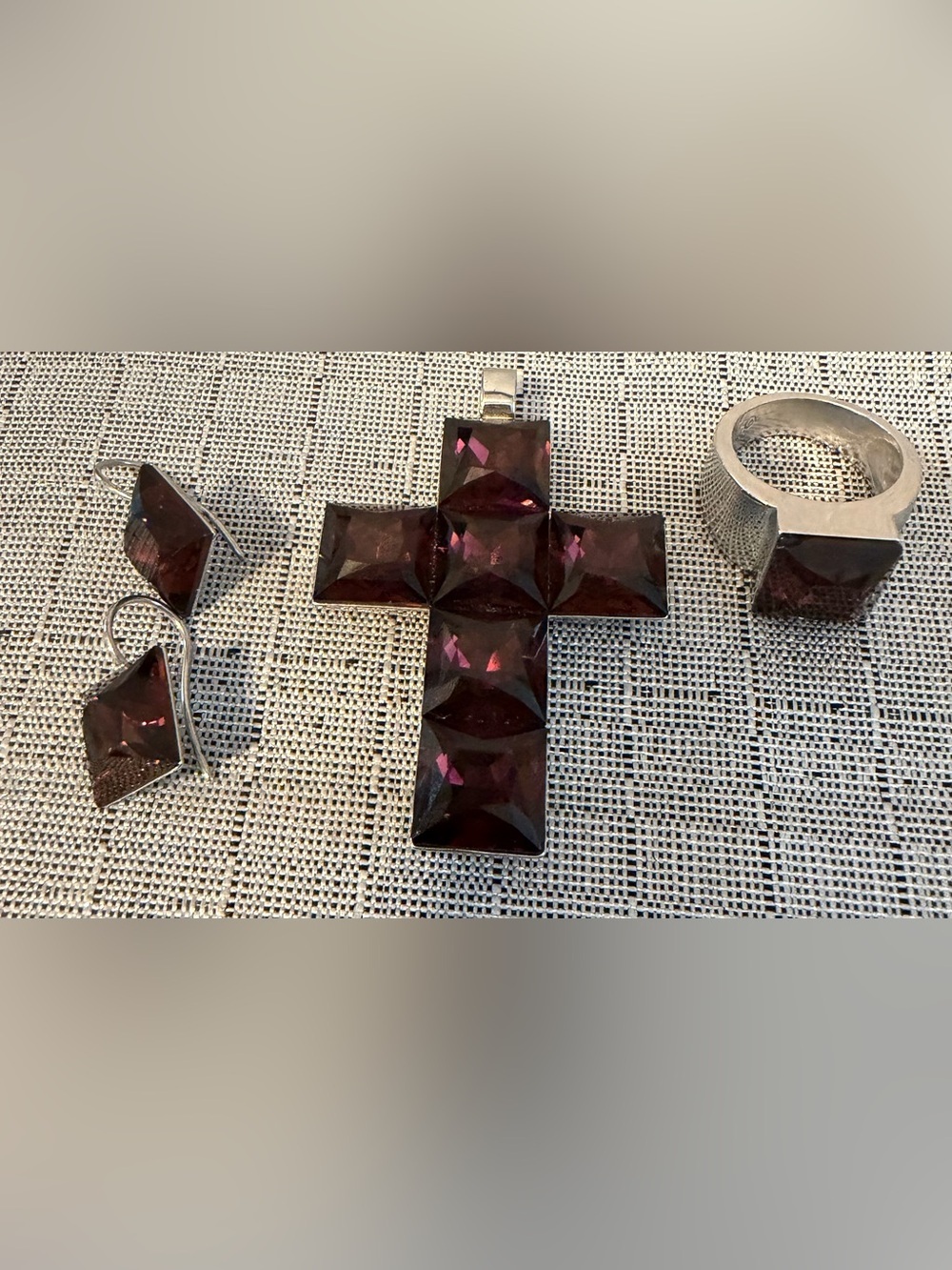 3 piece jewelry suite crafted in solid sterling silver